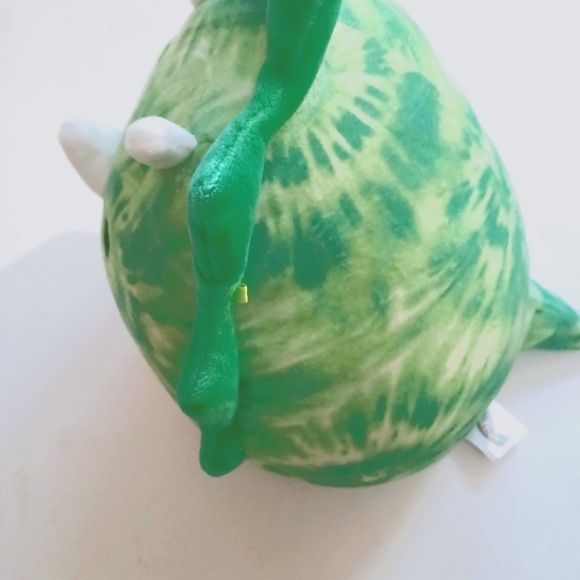 SQUISHMALLOWS KELLY TOY ROCIO TRICERATOPS PLUSH SOFT GREEN TIE DYED - Picture 5 of 6
